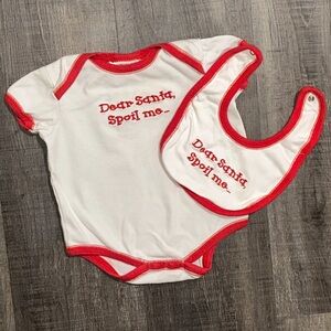 Infant & Baby Size 3-6 Months "Dear Santa Spoil Me" Christmas Bodysuit & Bib Set